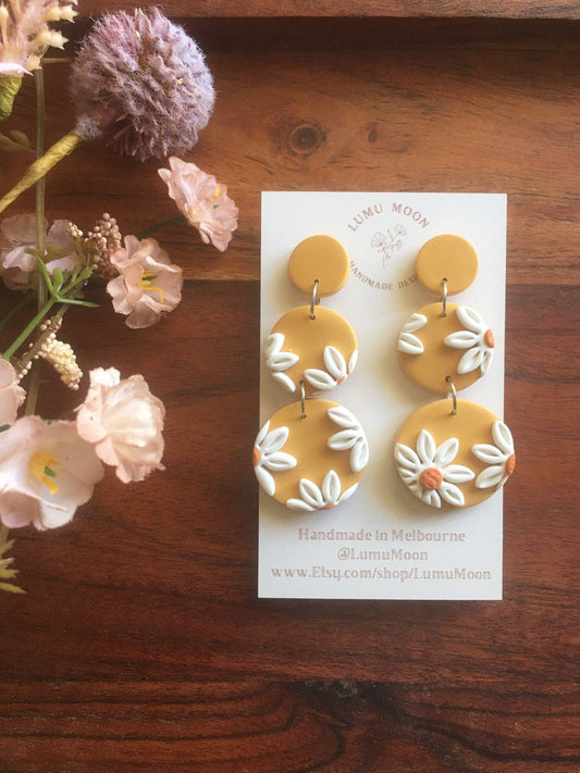 Yellow and Daisy Dangle Earrings Short