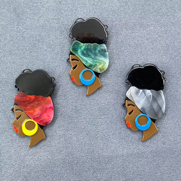 Girl Wearing Turban Acrylic Brooch: Green