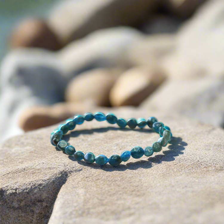 Apatite Nuggets Stretch Bracelet