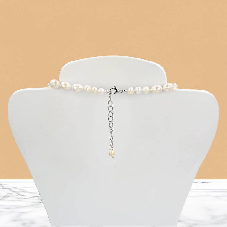 Rice Pearl Choker