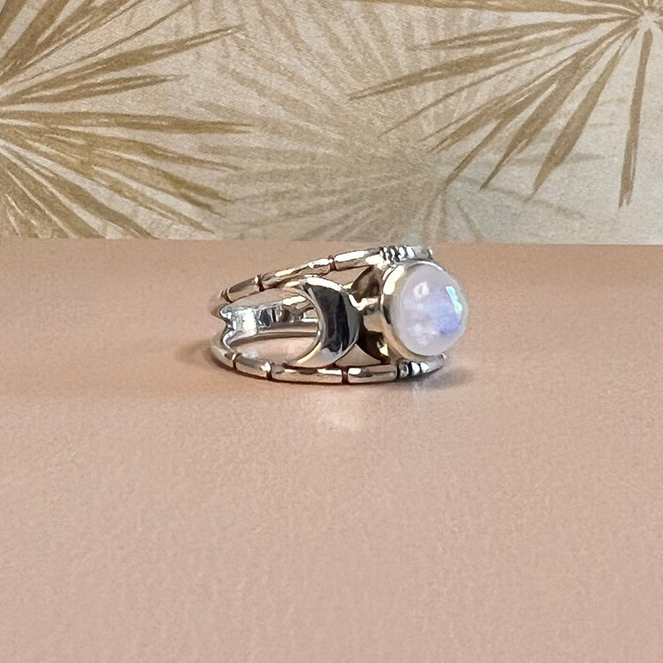 Moonstone Moon Silver Ring