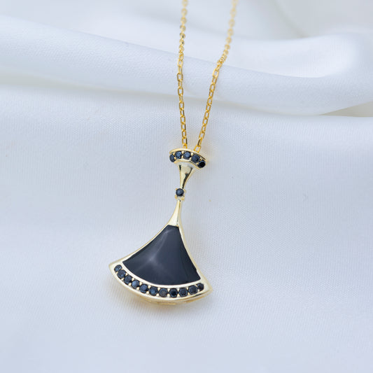 Black and Fan Necklace