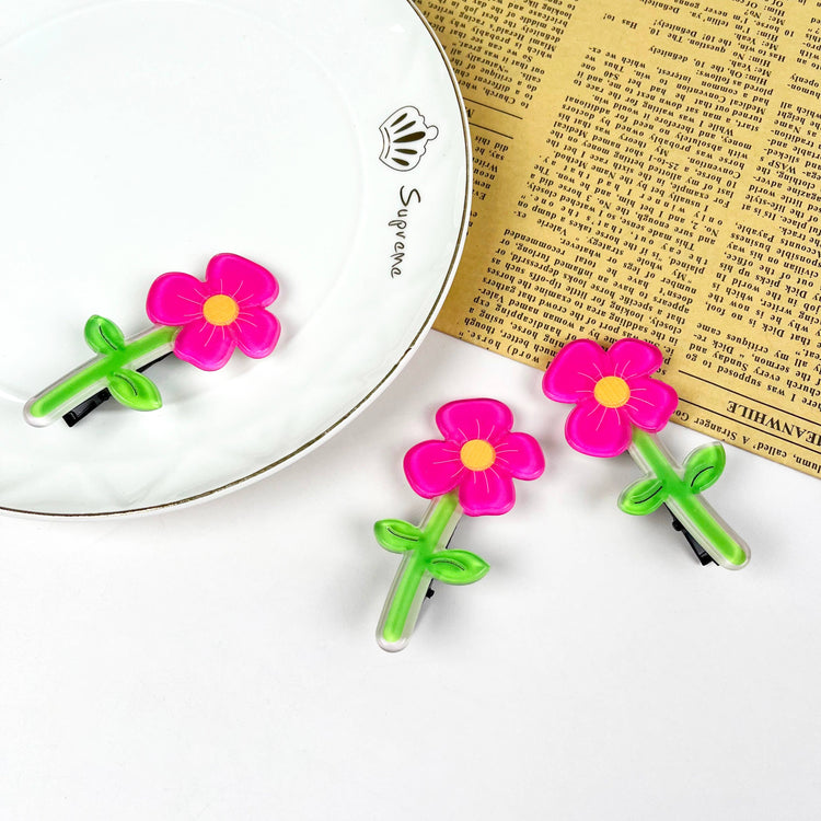 Pink flower duckbill clip