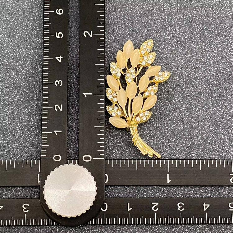 Rhinestone Wheat Brooch