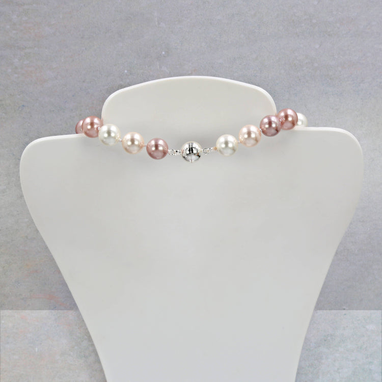Mother-of-Pearl Blush Necklace