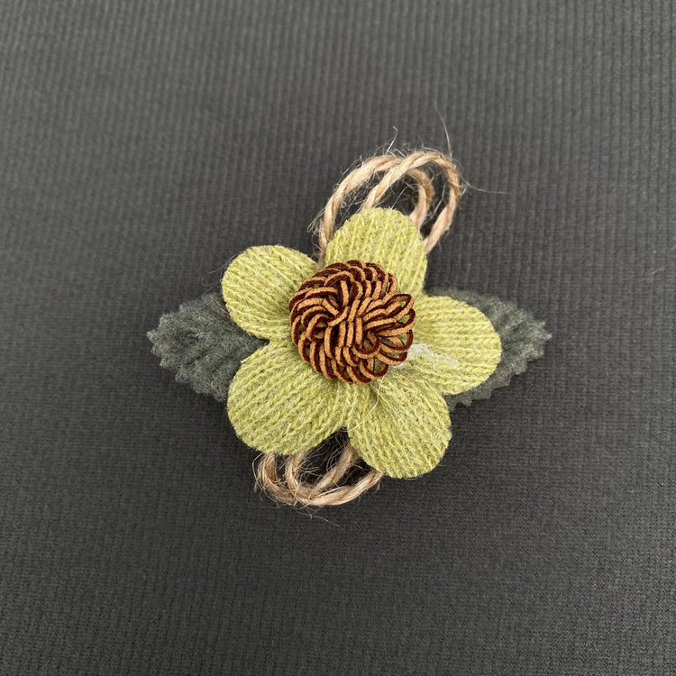 Flowers Cloth Brooch: Green