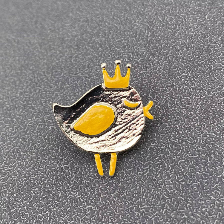 Crown Chick Pin