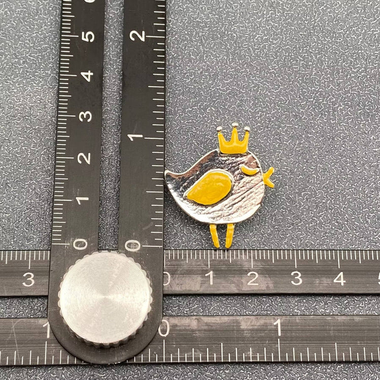 Crown Chick Pin