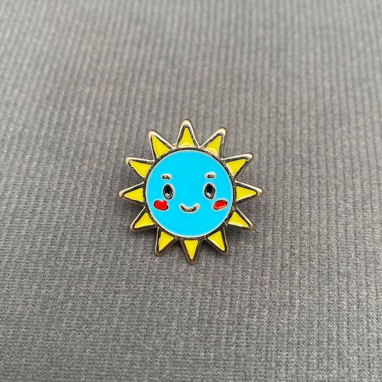Enamel Smiley Sun Brooch: Blue