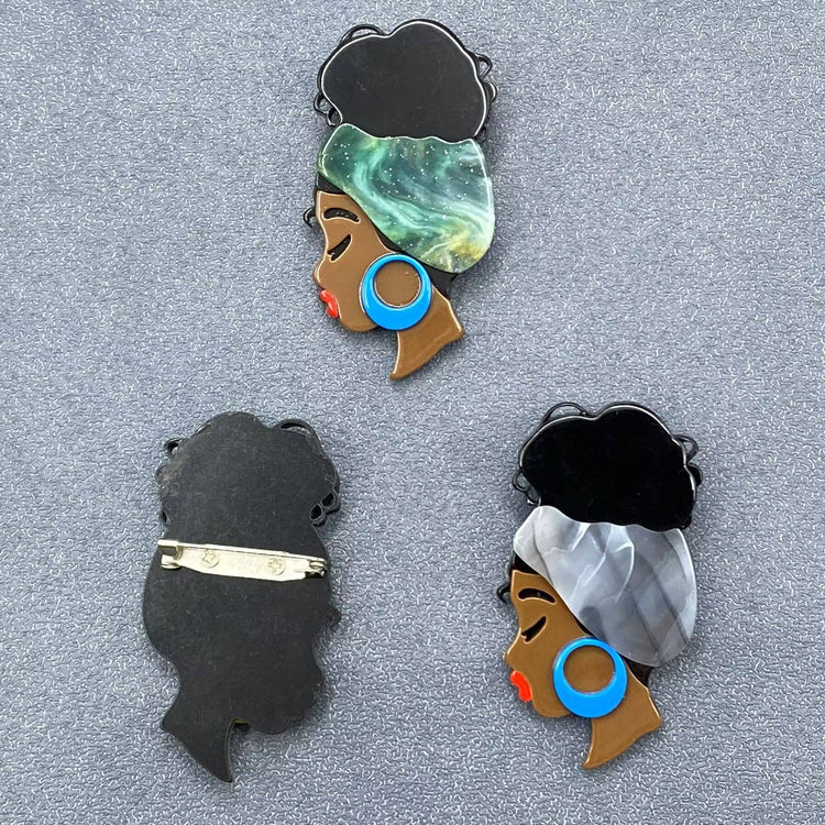 Girl Wearing Turban Acrylic Brooch: Green