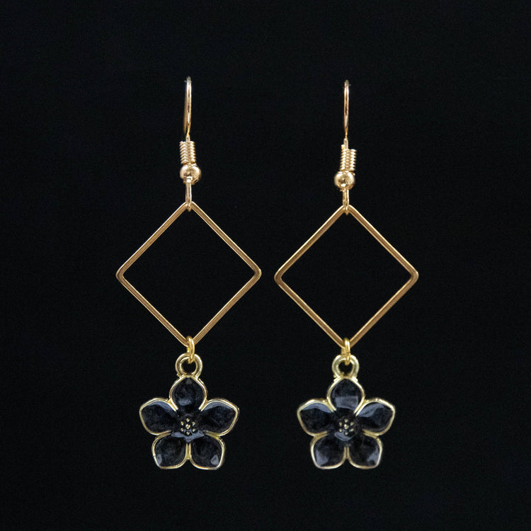 Flower Earrings: Blue