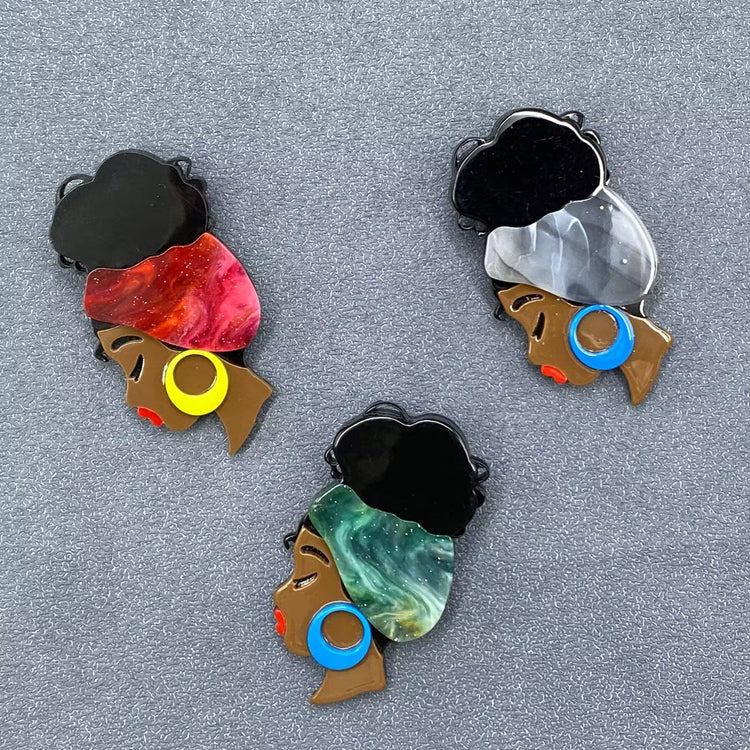 Girl Wearing Turban Acrylic Brooch: Green