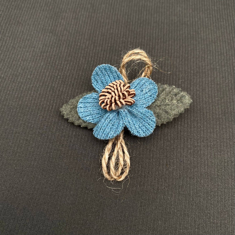 Flowers Cloth Brooch: Green