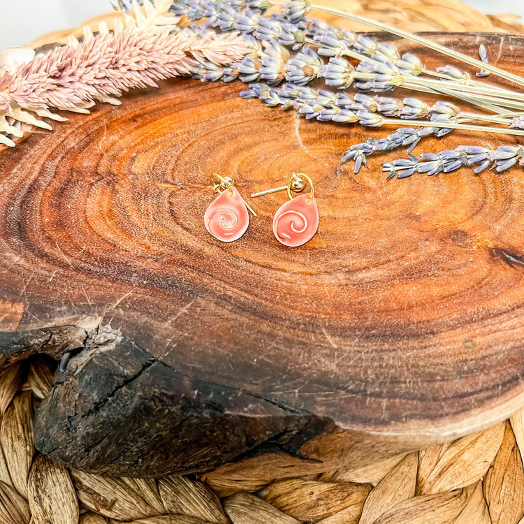 Odna - Ocean wave tiny - Porcelain Earrings: Pink