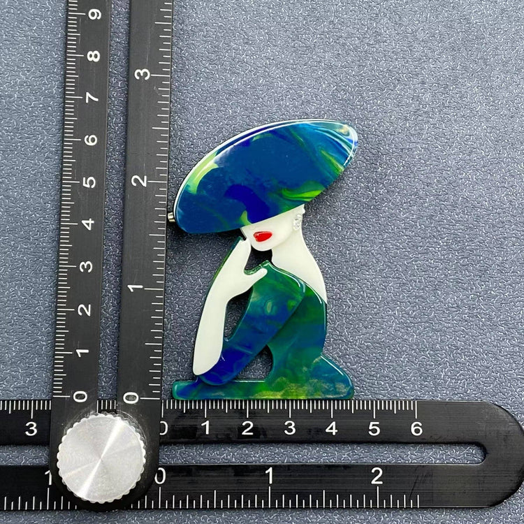 Beauty & Style Acrylic Brooch