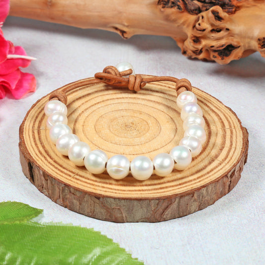 Fresh Water Pearl and Leather Bracelet