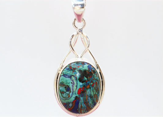 The Wonderstone Silver Pendant