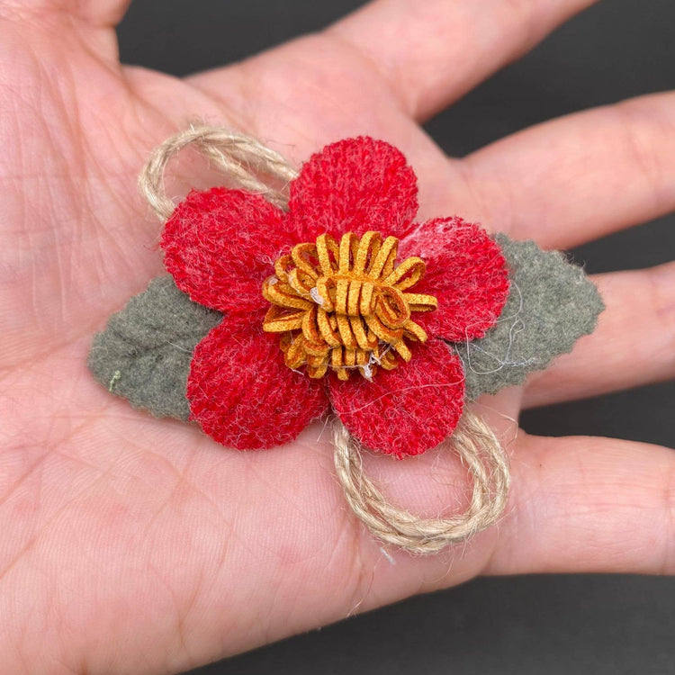 Flowers Cloth Brooch: Blue