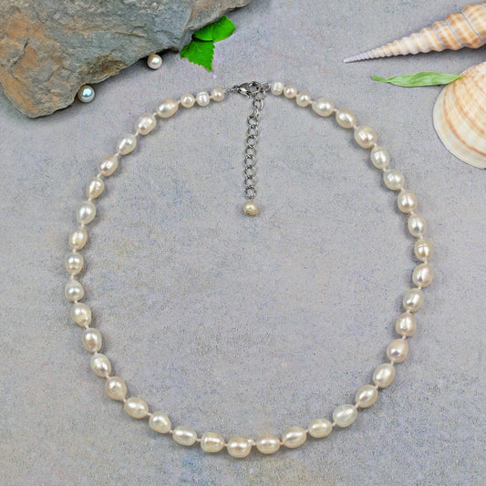 Rice Pearl Choker
