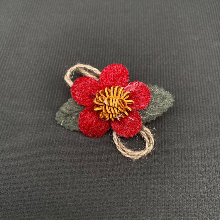 Flowers Cloth Brooch: Green