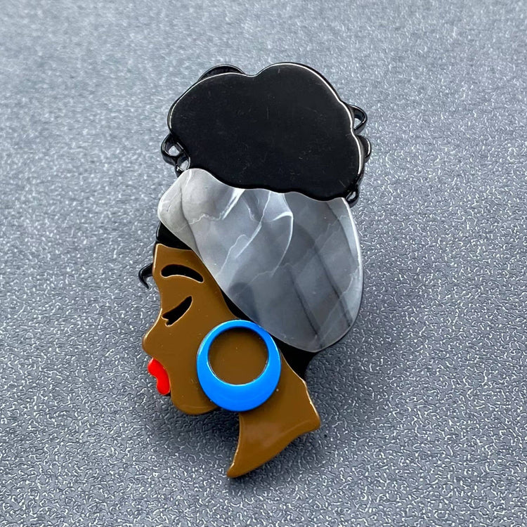Girl Wearing Turban Acrylic Brooch: Green